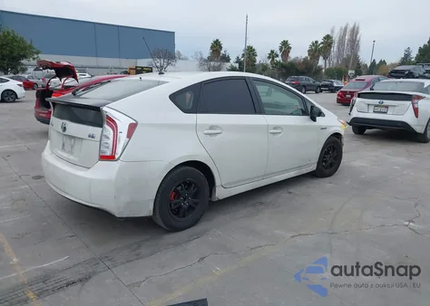2013 Toyota Prius Two z USA, uszkodzony, nr VIN JTDKN3DU7D5578355